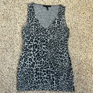 White House Black Market V Neck Tank